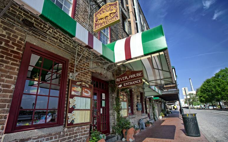 River House Seafood | restaurant | 125 W River St, Savannah, GA 31401, USA | 9122341900 OR +1 912-234-1900