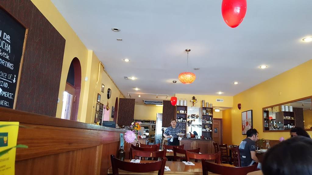 Thai Seasons | restaurant | 5824 NE Sandy Blvd, Portland, OR 97213, USA | 5034328258 OR +1 503-432-8258