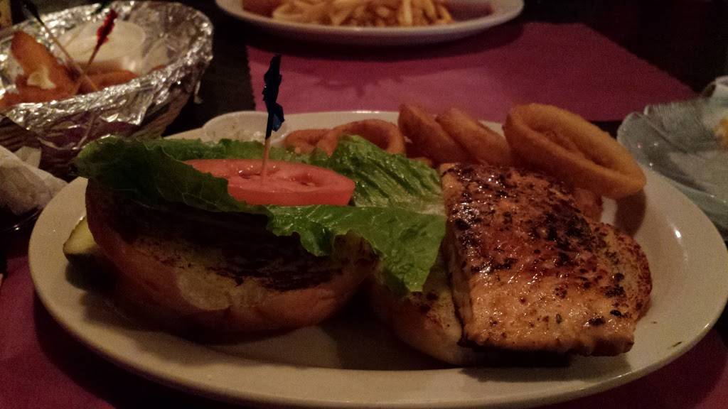 Landmark | restaurant | 10634 W Freistadt Rd, Mequon, WI 53097, USA | 2622429907 OR +1 262-242-9907