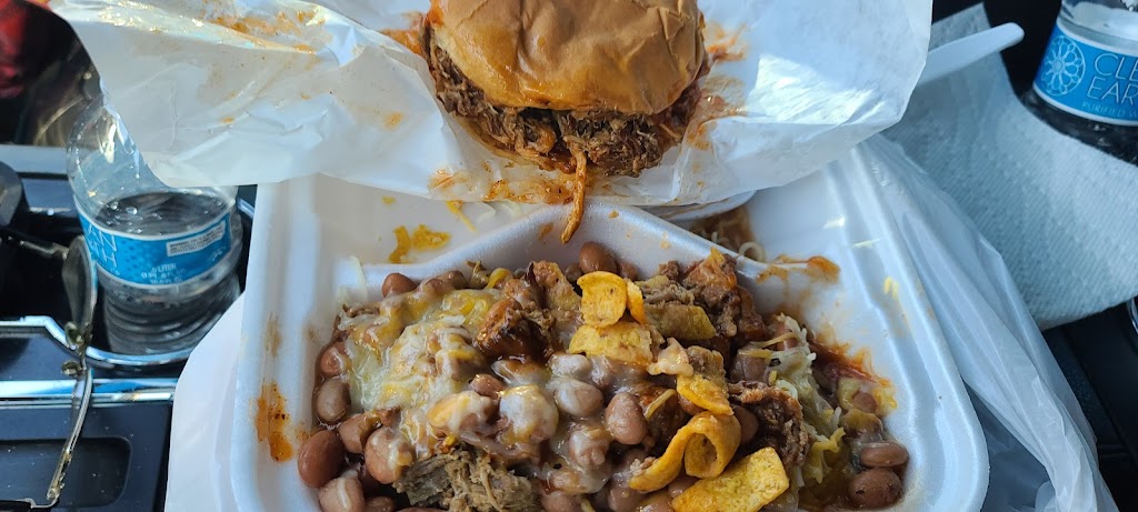 Henks Bar-B-Que | restaurant | 1508 S Grand St, Amarillo, TX 79104, USA | 8063729011 OR +1 806-372-9011