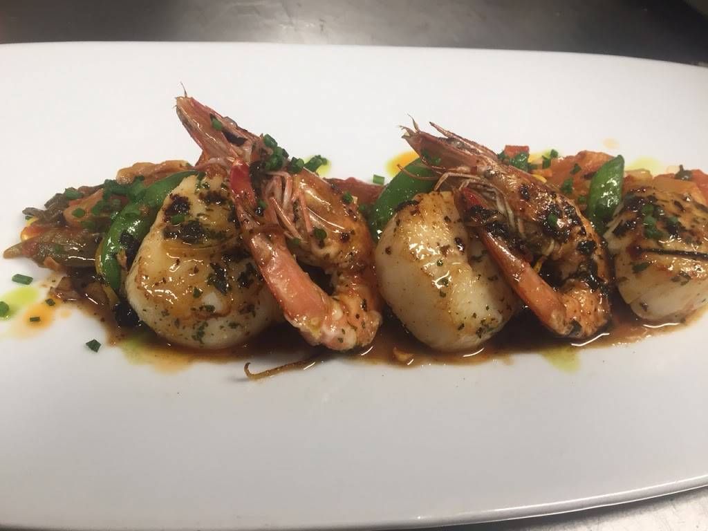 Roberts Block Restaurant | restaurant | 2 Roberts Ave, Glenside, PA 19038, USA | 2156904445 OR +1 215-690-4445