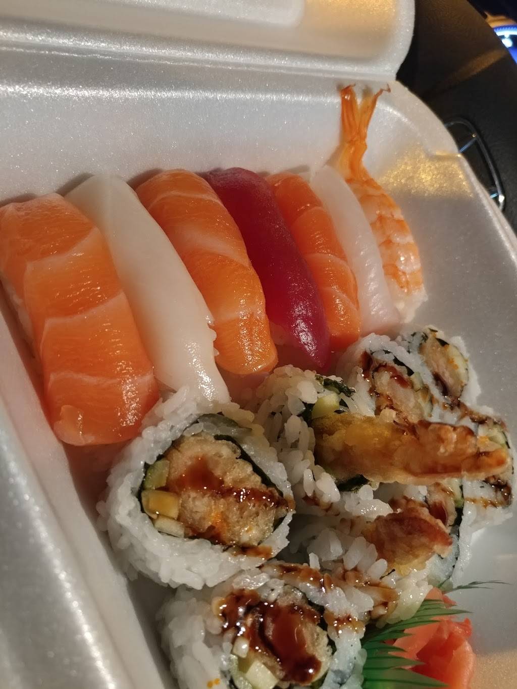 Sushi Park | restaurant | 2458 Dundas St W unit #15, Mississauga, ON L5K 1R8, Canada | 9058558842 OR +1 905-855-8842