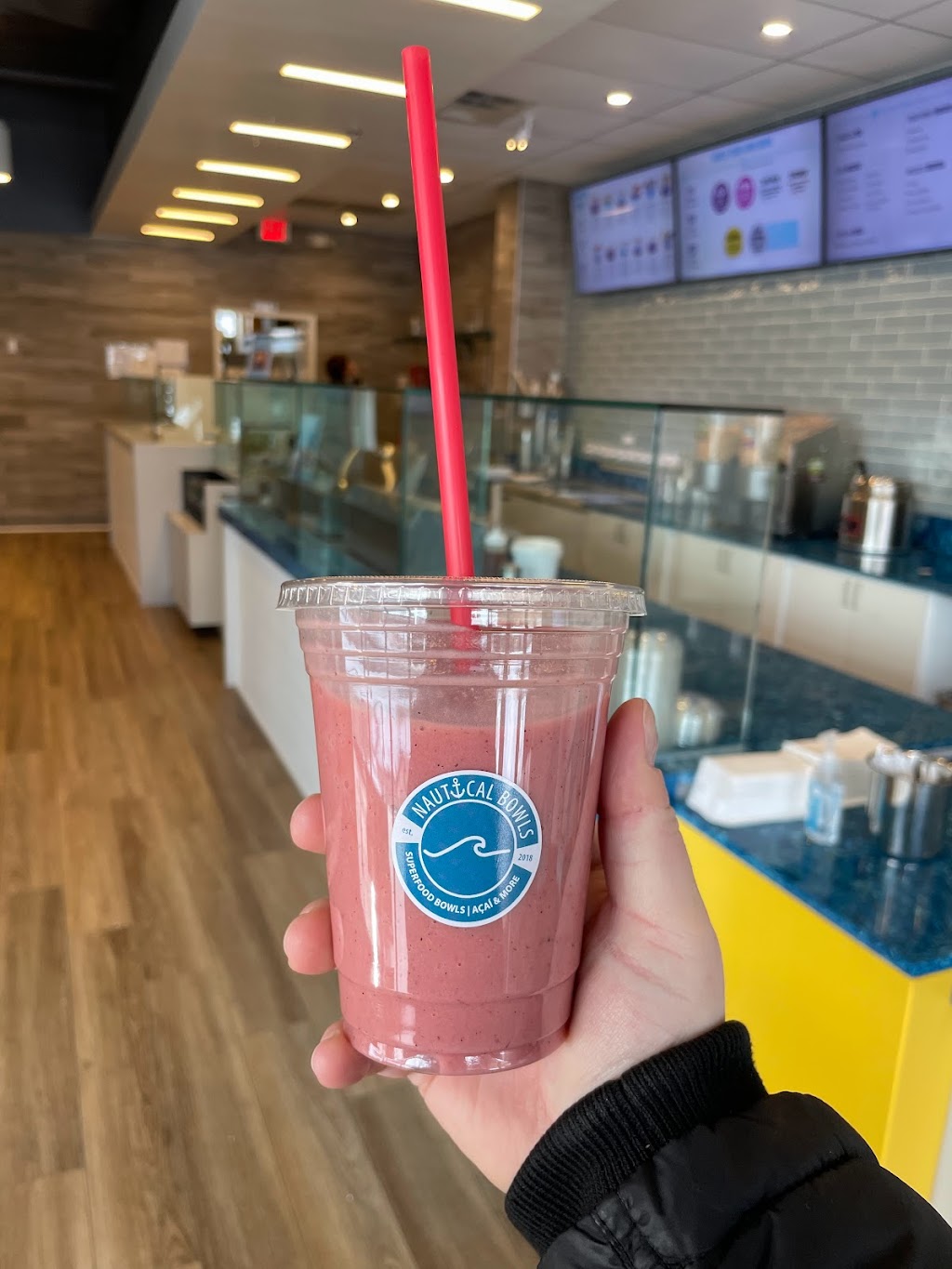 Nautical Bowls | restaurant | 19353 Promenade Dr, Leesburg, VA 20176, USA | 5718313854 OR +1 571-831-3854