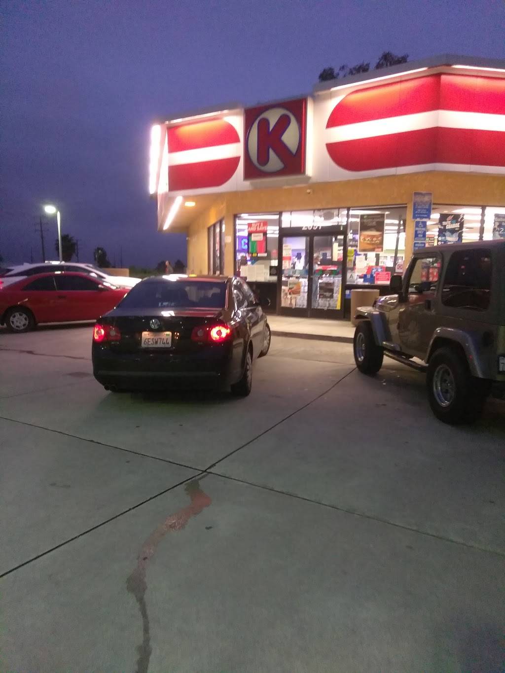 Circle K | meal takeaway | 2097 Mentone Blvd, Mentone, CA 92359, USA | 9097944532 OR +1 909-794-4532