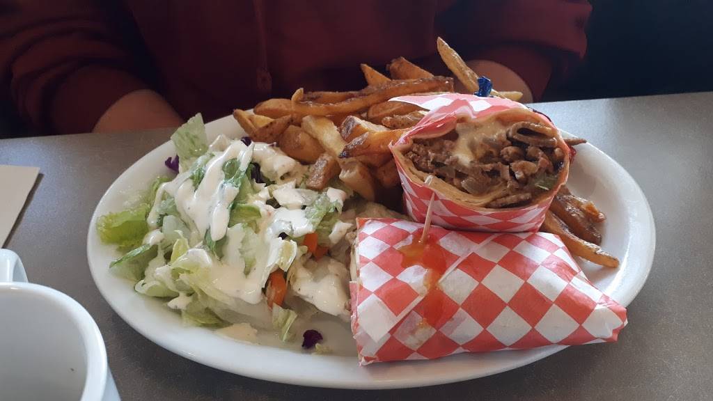 Harrys Restaurant | restaurant | 16 Base Line Rd W, London, ON N6J 1T4, Canada | 5194381360 OR +1 519-438-1360