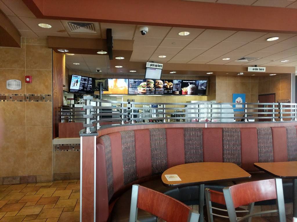 McDonalds | cafe | 2017 Prairie Center Pkwy, Brighton, CO 80601, USA | 7206857855 OR +1 720-685-7855