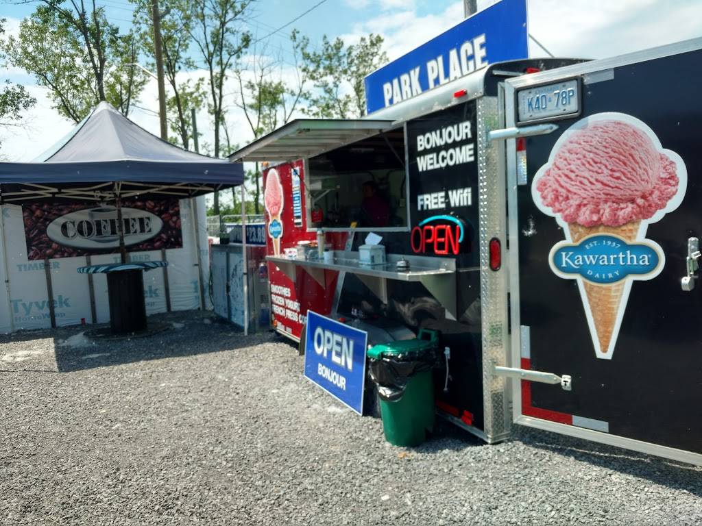 Pollywogs | restaurant | 250 PresquIle Pkwy, Brighton, ON K0K 1H0, Canada | 5196147507 OR +1 519-614-7507