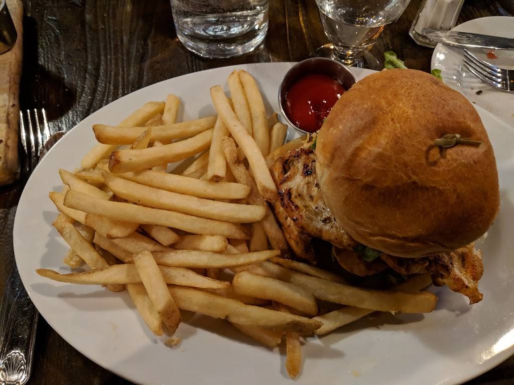 The Jolly Onion | restaurant | 625 Glenwood Rd, Pine Island, NY 10969, USA | 8459817272 OR +1 845-981-7272