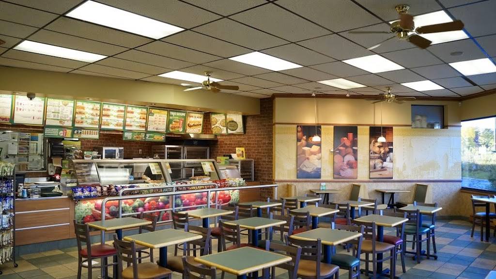 Subway | restaurant | 2960 Boulevard Laurier, Québec, QC G1V 4S1, Canada | 4186502992 OR +1 418-650-2992