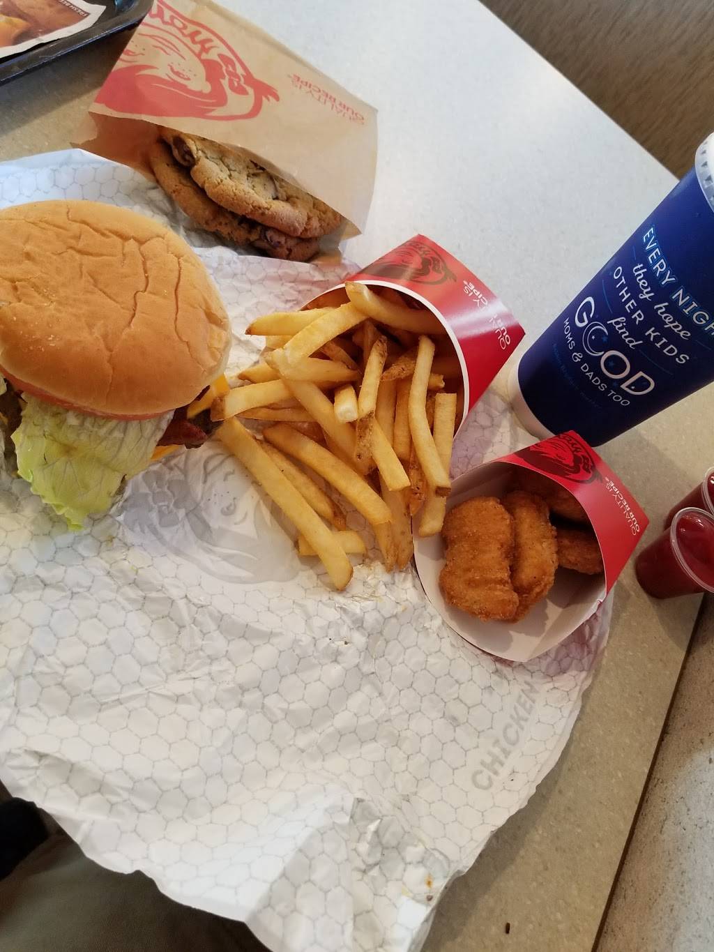 Wendys | restaurant | 4385 Winston Ave, Latonia, KY 41015, USA | 8594311419 OR +1 859-431-1419