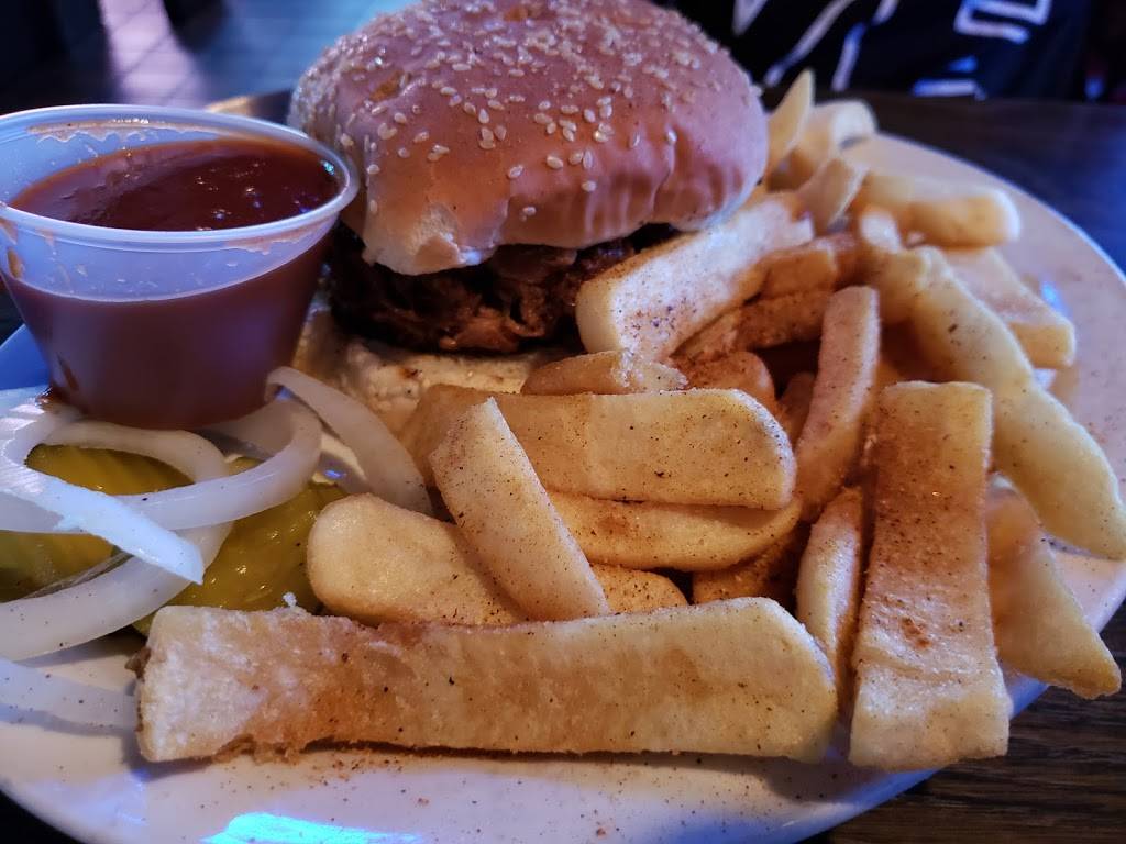 Rib Hut | restaurant | 2612 N Mesa St, El Paso, TX 79902, USA | 9155327427 OR +1 915-532-7427