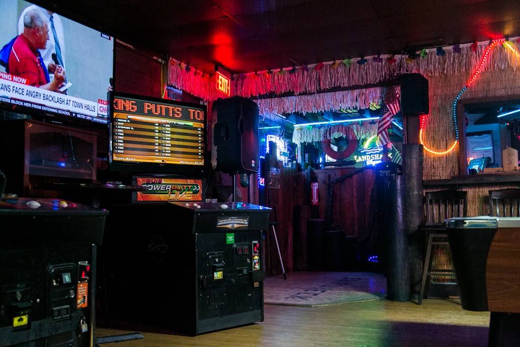 The Shipwreck | restaurant | 647 Mandalay Ave, Clearwater, FL 33767, USA | 7274463581 OR +1 727-446-3581