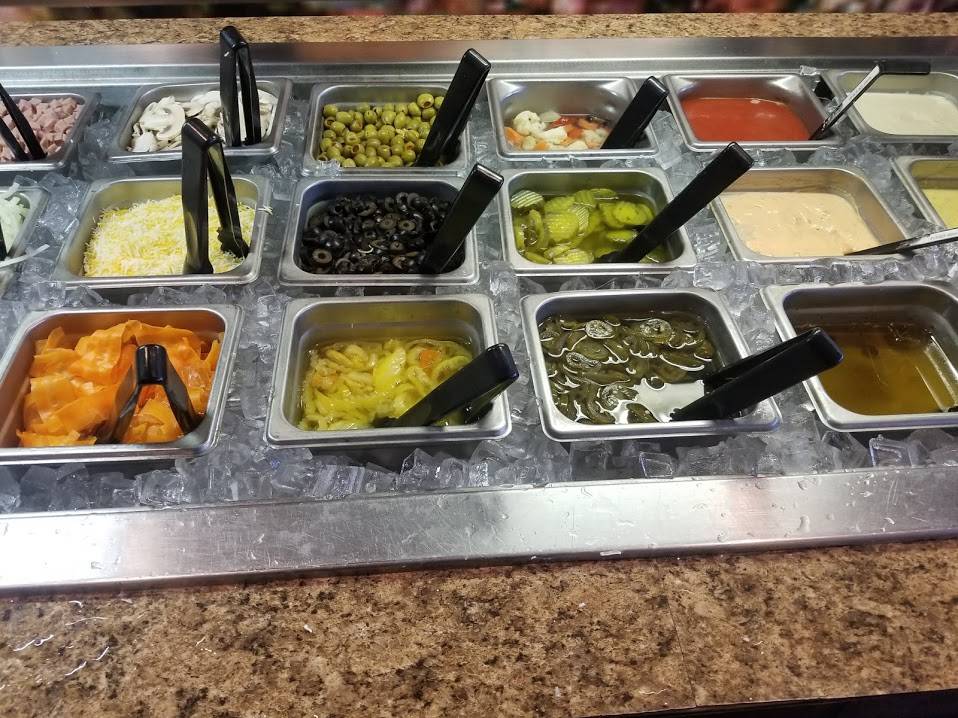 Two Cousins Pizza & Grill | restaurant | 1012 Kingold Blvd, Snow Hill, NC 28580, USA | 2527474777 OR +1 252-747-4777