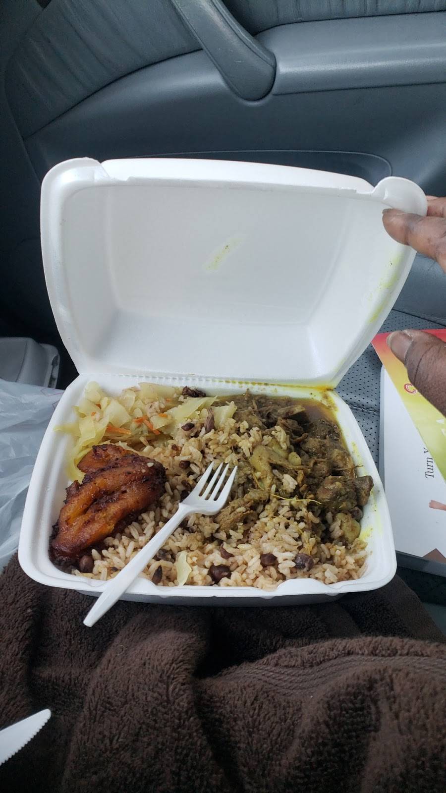 Cherrys Caribbean Palace - Jamaican and Soul Food | restaurant | 415 Main St, Freemansburg, PA 18017, USA | 6104194456 OR +1 610-419-4456