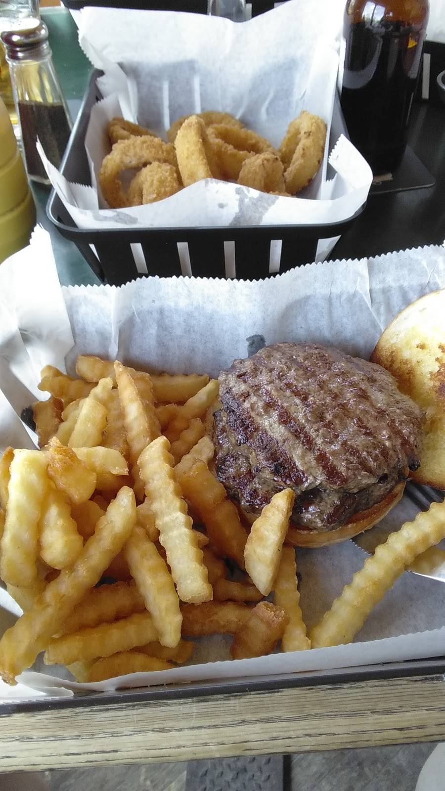 Jake Morans | restaurant | 57 S Lake St, Mundelein, IL 60060, USA | 8475665152 OR +1 847-566-5152