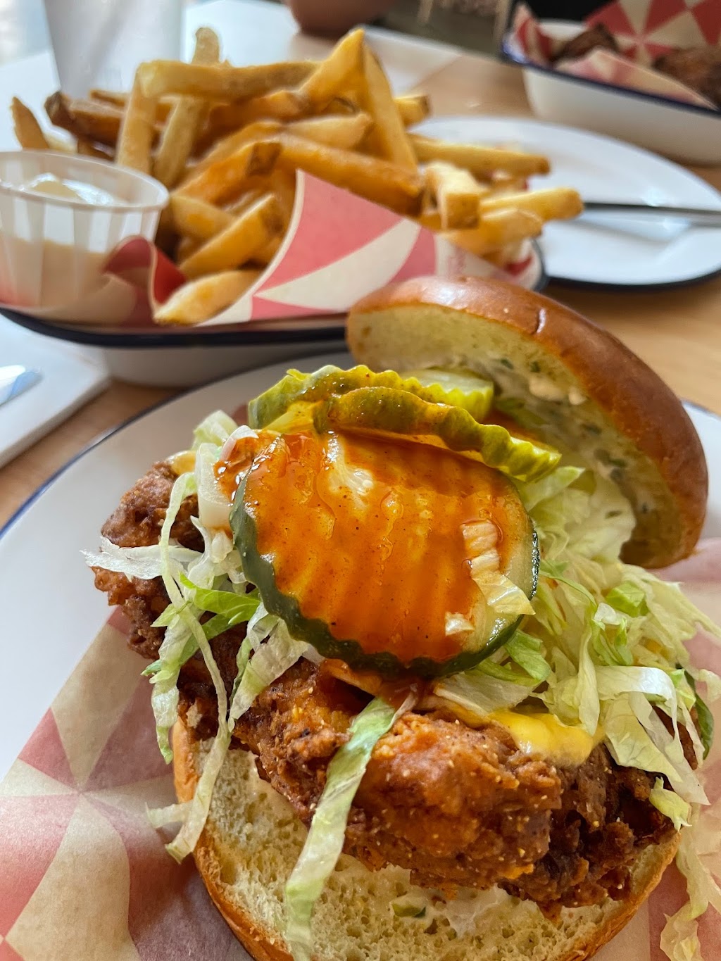 Parsons Chicken & Fish | restaurant | 2109 W Chicago Ave, Chicago, IL 60622, USA | 7736973346 OR +1 773-697-3346