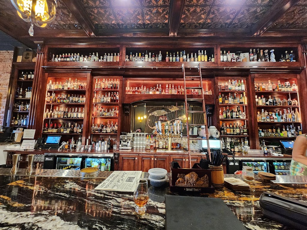 Busted Oak Bourbon Society | restaurant | 111 E Main St, Albertville, AL 35950, USA | 2568572627 OR +1 256-857-2627