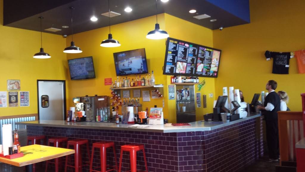 Fuzzys Taco Shop | restaurant | 2732 SE Delaware Ave #300, Ankeny, IA 50021, USA | 5156199404 OR +1 515-619-9404
