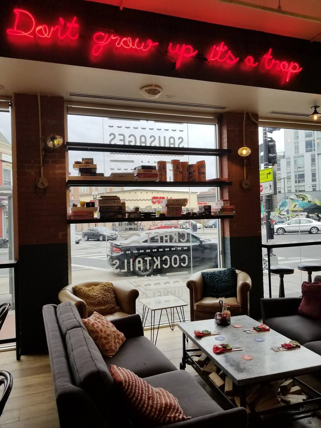 HalfSmoke | restaurant | 651 Florida Ave NW, Washington, DC 20001, USA | 2029862079 OR +1 202-986-2079