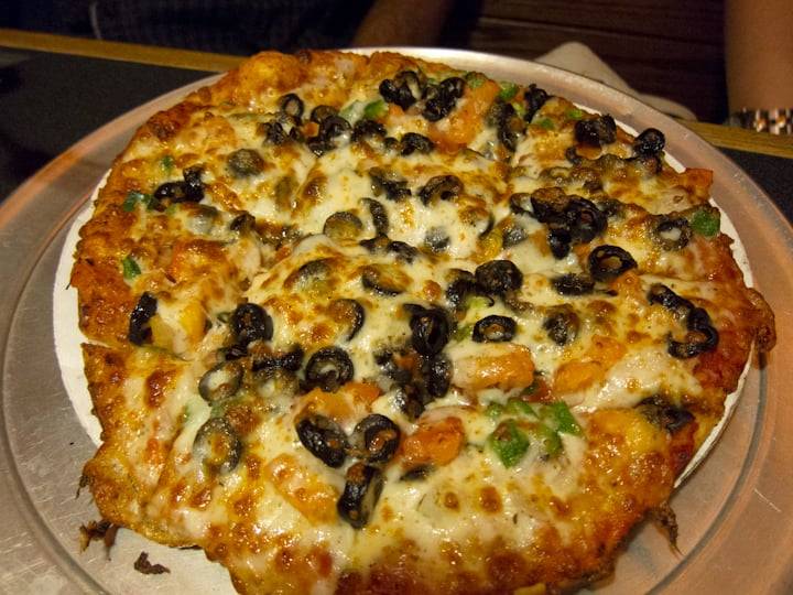 Pizza King | restaurant | 211 N Perkins St, Rushville, IN 46173, USA | 7659322212 OR +1 765-932-2212