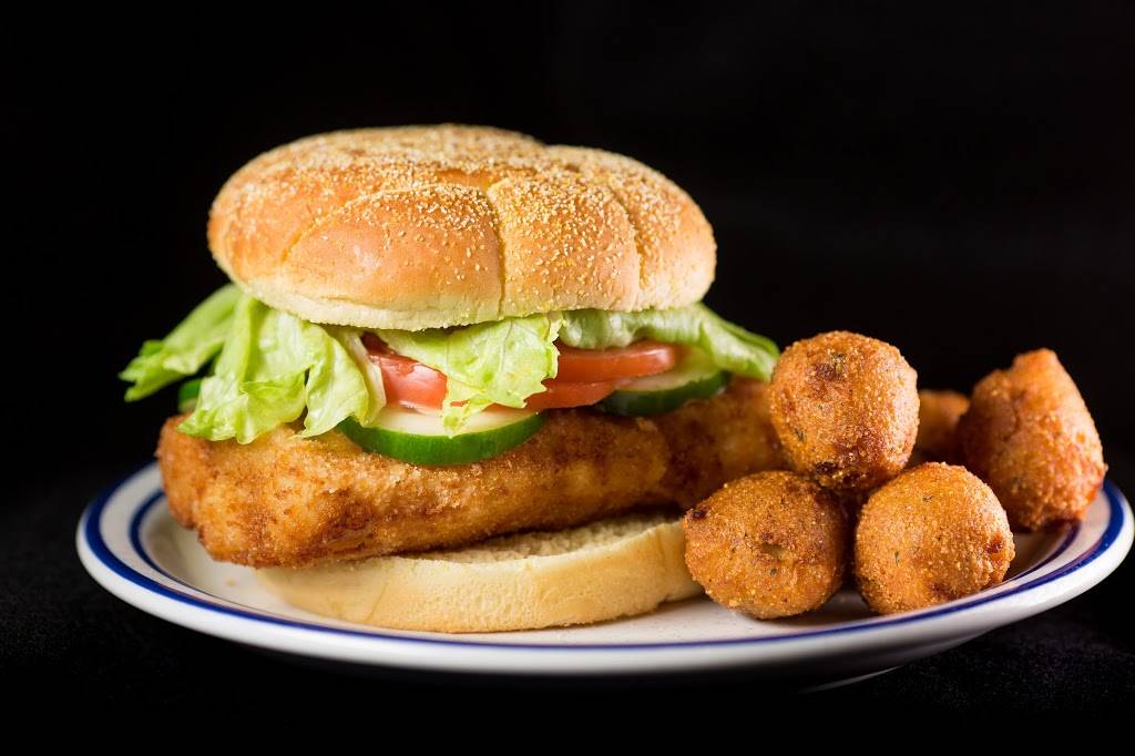 Johnsons Door County Fish | restaurant | 908 E Roosevelt Rd, Lombard, IL 60148, USA | 6306296520 OR +1 630-629-6520
