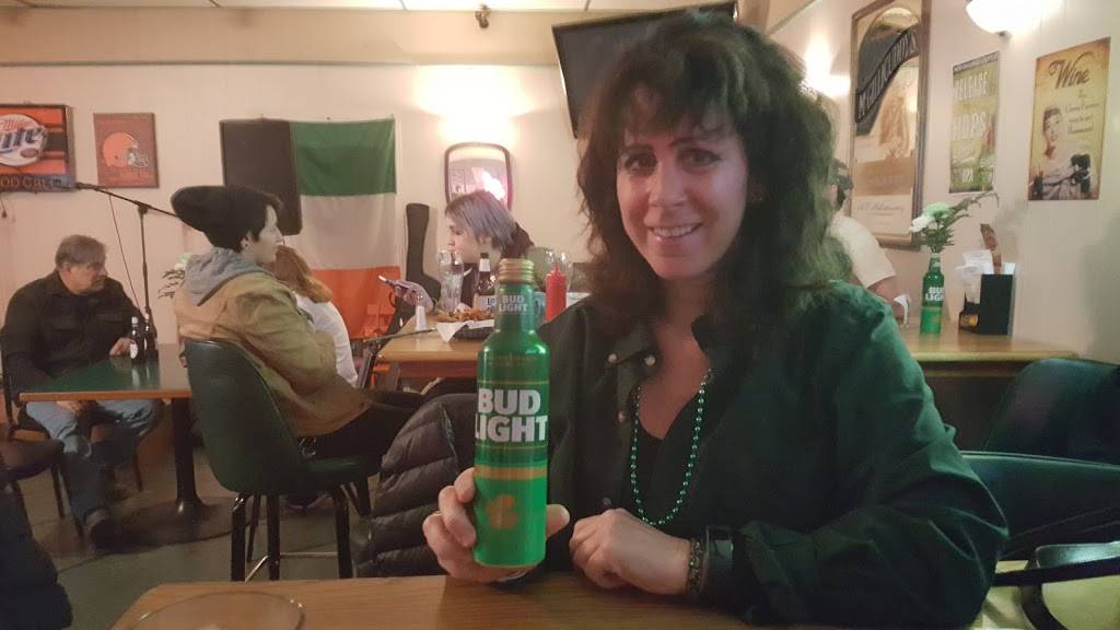 Subway | restaurant | 7062 Columbia Rd, Olmsted Township, OH 44138, USA | 4404278763 OR +1 440-427-8763