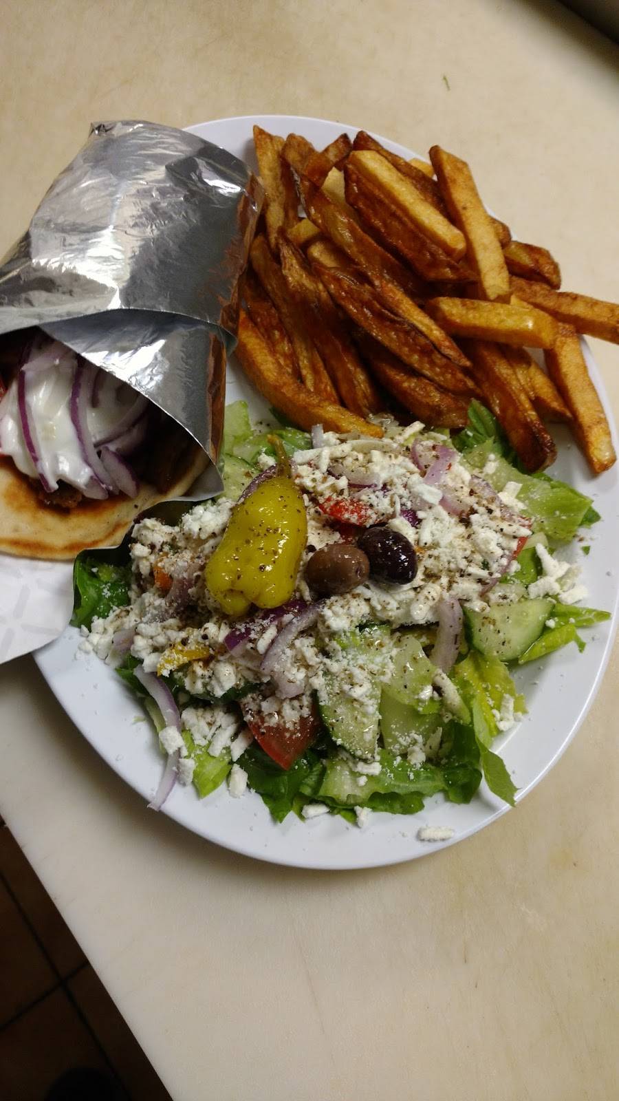 Little Greek House | restaurant | 5635 Tecumseh Rd E, Windsor, ON N8T 1C8, Canada | 5199442480 OR +1 519-944-2480