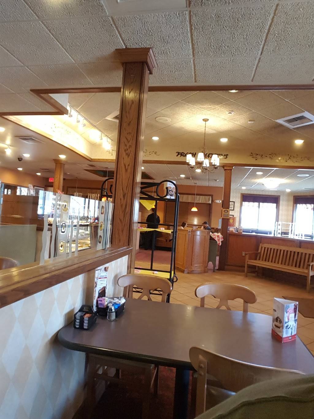 Perkins Restaurant & Bakery | restaurant | 105 N Lafayette Ave, Moundsville, WV 26041, USA | 3048452290 OR +1 304-845-2290