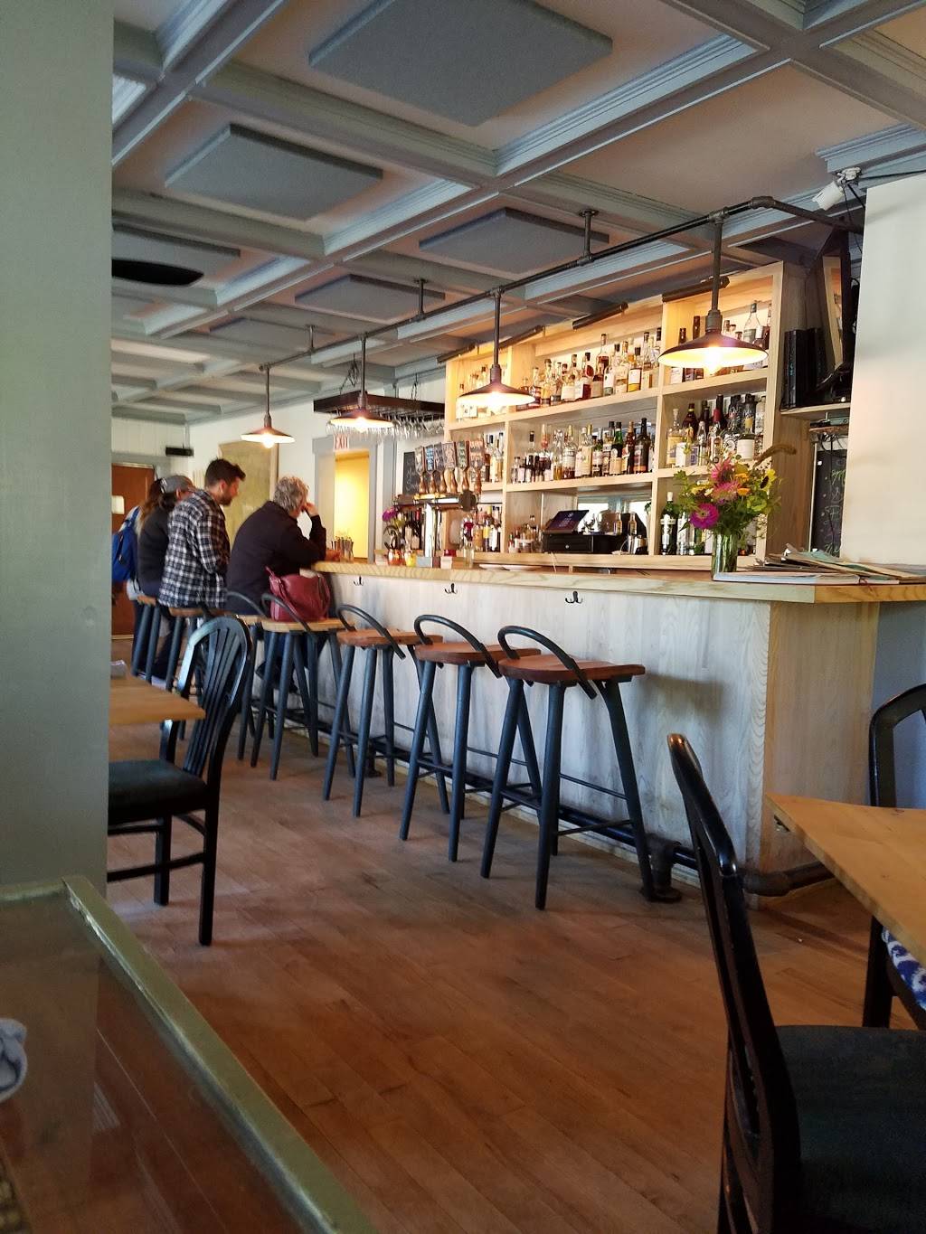 The Deers Head Inn | restaurant | 7552 Court, Elizabethtown, NY 12932, USA | 5188736514 OR +1 518-873-6514