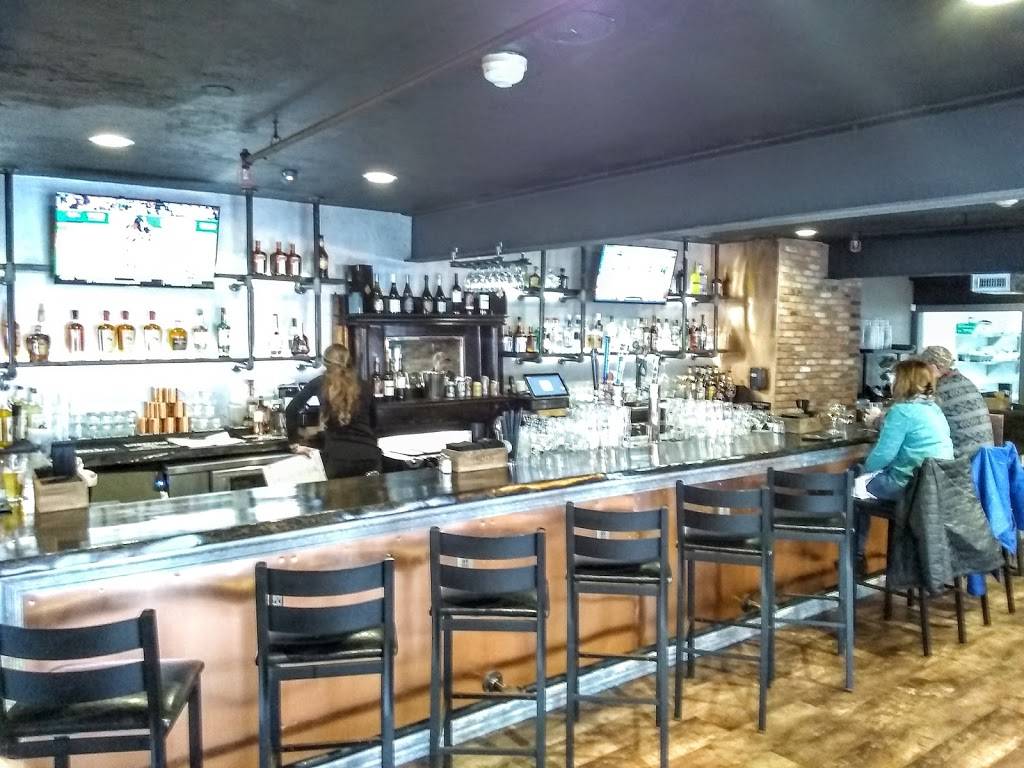 Acadia Seafood & Bar | restaurant | 15 School St, Taunton, MA 02780, USA | 5083862309 OR +1 508-386-2309