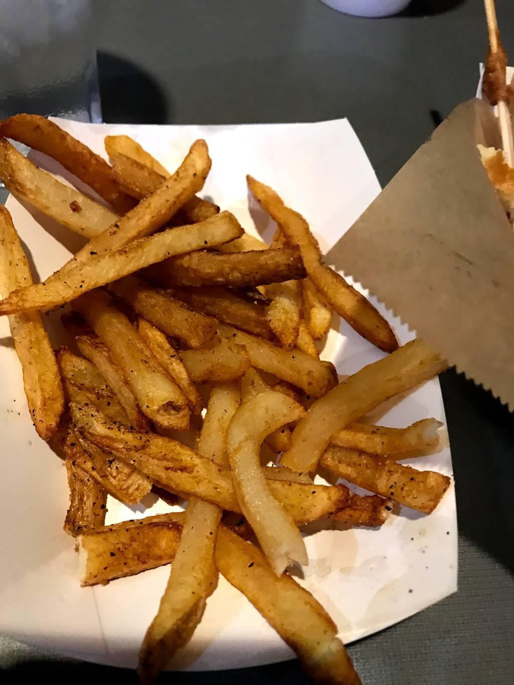 Smittys Garage Burgers & Beer | restaurant | 7104 S Sheridan Rd, Tulsa, OK 74133, USA | 9185848484 OR +1 918-584-8484