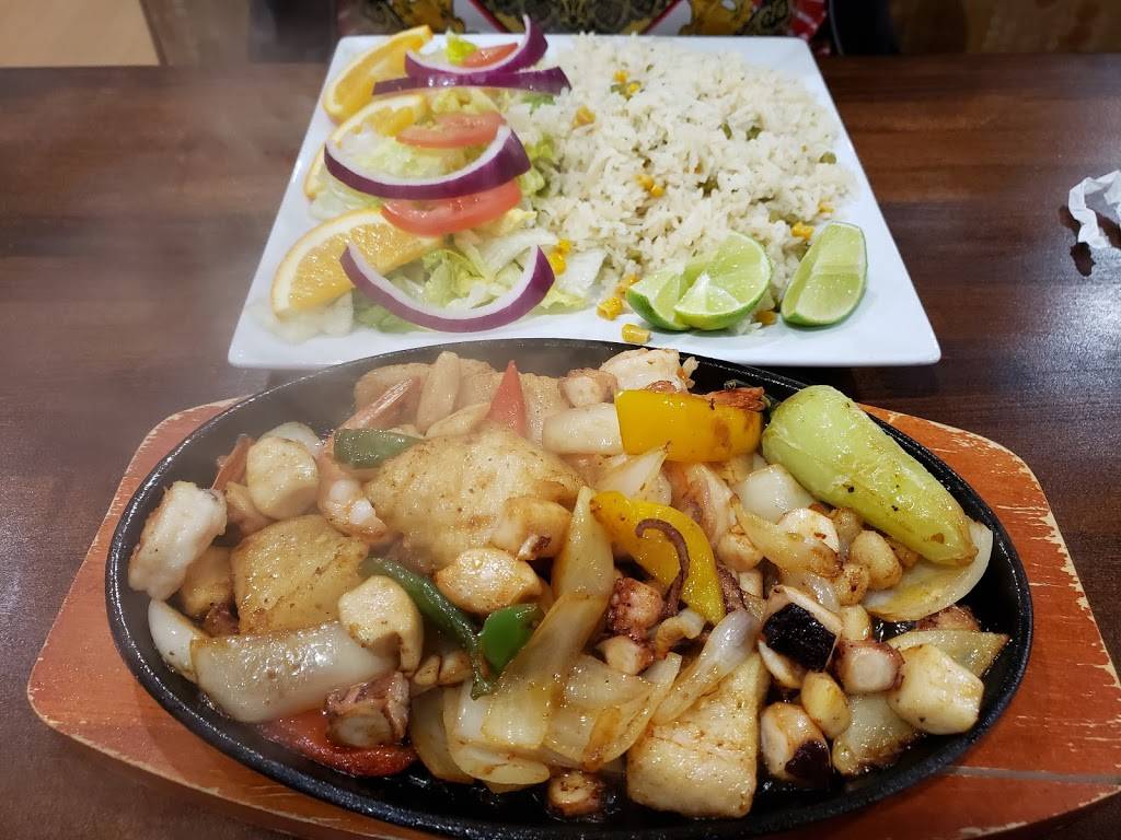 Mariscos Villa Del Mar | restaurant | 849 N Sunset Ave, La Puente, CA 91744, USA | 6264264430 OR +1 626-426-4430