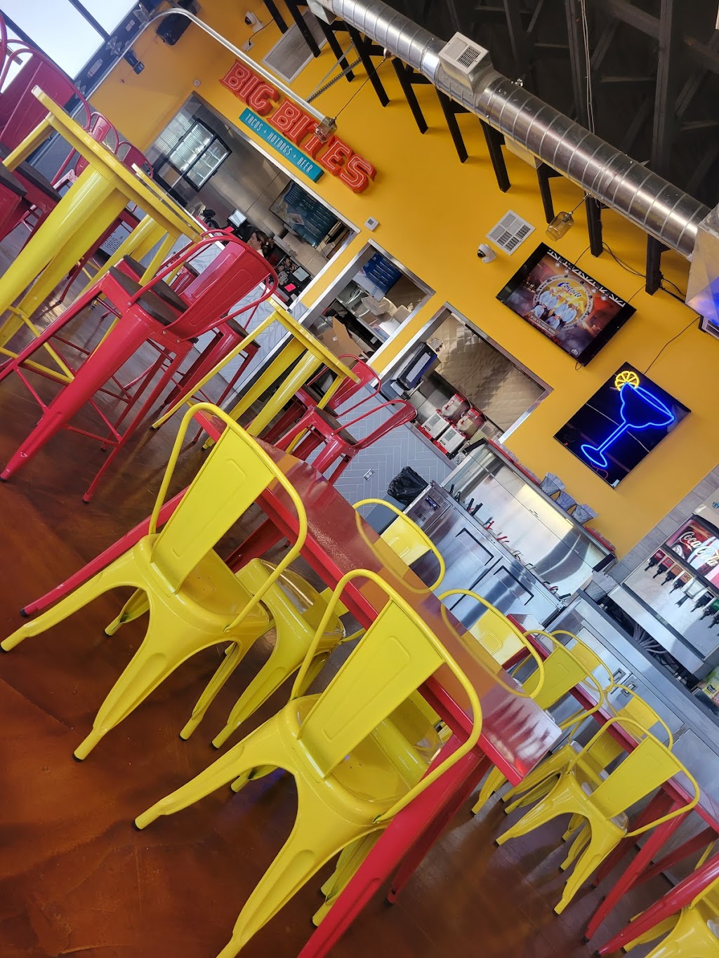 BIG BITES Restaurant | restaurant | 2601 E Bell Rd, Phoenix, AZ 85032, USA | 6024497933 OR +1 602-449-7933