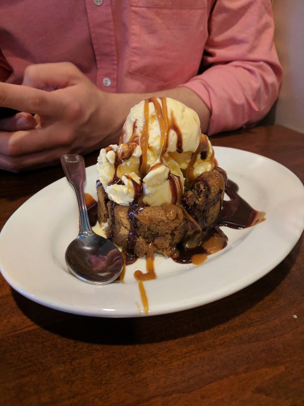 Green Mill Restaurant & Bar | restaurant | 2410 Gateway Ct, Hudson, WI 54016, USA | 7153869900 OR +1 715-386-9900