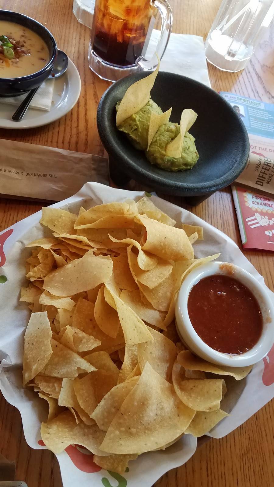 Chilis Grill & Bar | meal takeaway | 2221 N Rose Ave, Oxnard, CA 93036, USA | 8052780027 OR +1 805-278-0027