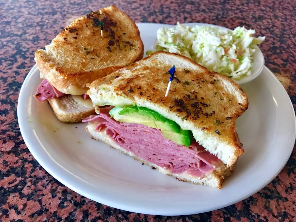 Famous Labels Delicatessen | restaurant | 19005 Ventura Blvd, Tarzana, CA 91356, USA | 8183433195 OR +1 818-343-3195