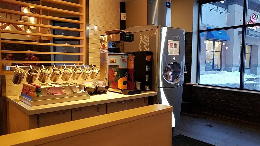 QDOBA Mexican Eats | restaurant | 1020 Woodland Ave, Duluth, MN 55803, USA | 2187241416 OR +1 218-724-1416