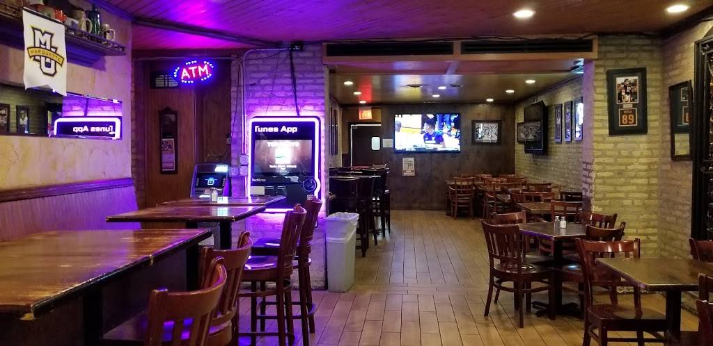 Old Town Pub | restaurant | 1339 N Wells St, Chicago, IL 60610, USA | 3122666789 OR +1 312-266-6789