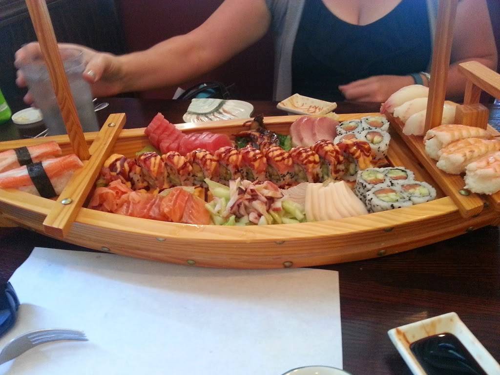 Edo Grill and Sushi | restaurant | 1035 mercantile St, Moneta, VA 24121, USA | 5402976888 OR +1 540-297-6888