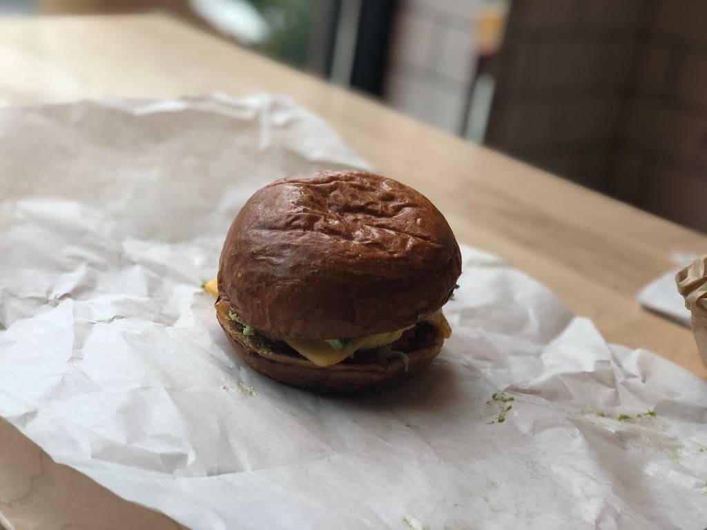 Do-Rite | restaurant | 1027 W Addison St, Chicago, IL 60613, USA | 7739777065 OR +1 773-977-7065