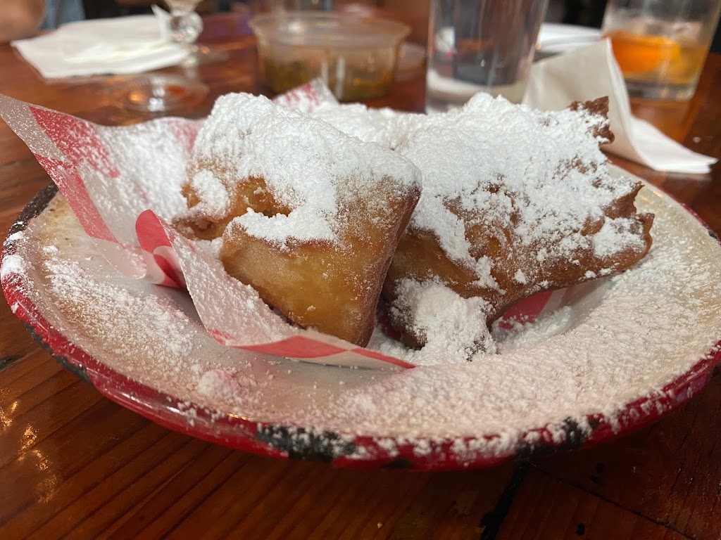 Ina Mae Tavern & Packaged Goods | restaurant | 1415 N Wood St, Chicago, IL 60622, USA | 7733608320 OR +1 773-360-8320