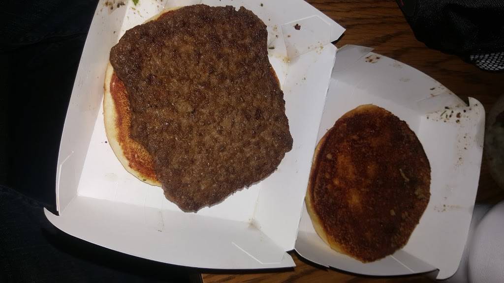 Jack in the Box | restaurant | 2323 W Ledbetter Dr, Dallas, TX 75224, USA | 2143337606 OR +1 214-333-7606