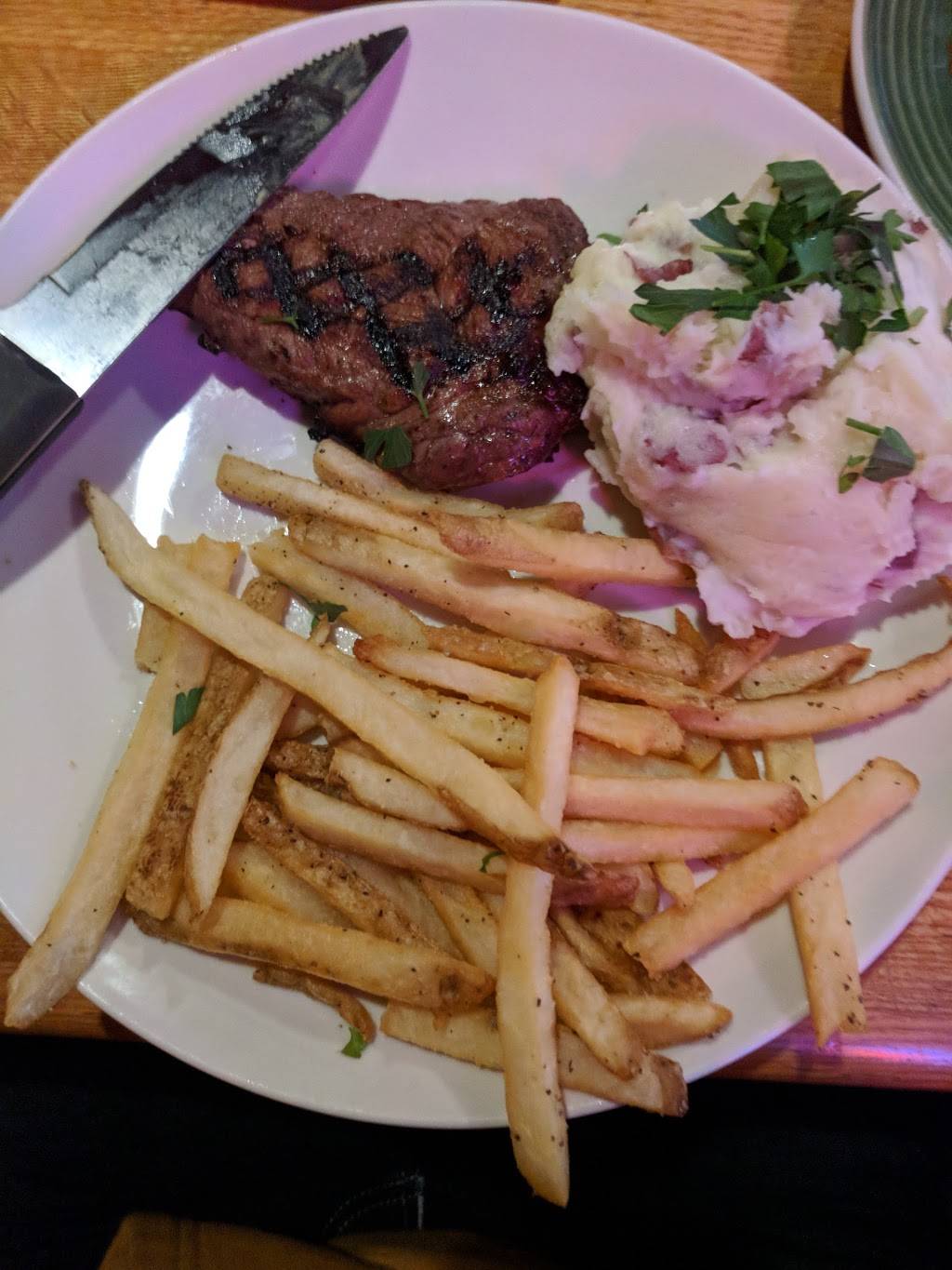 Applebees Grill + Bar | restaurant | 3938 Medina Rd, Akron, OH 44333, USA | 3306662261 OR +1 330-666-2261