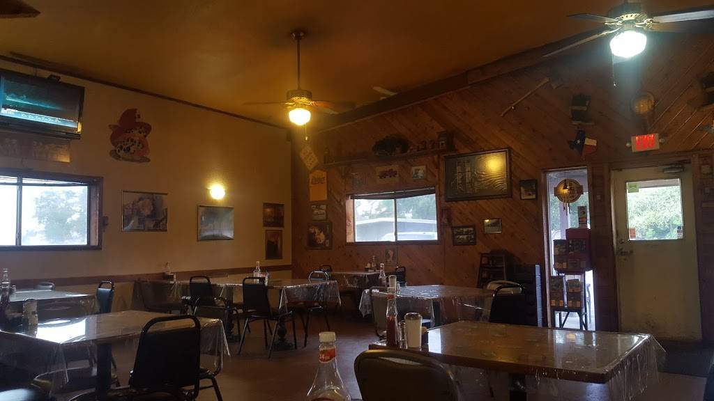 Backdraft Bar-Be-Que Inc | restaurant | 411 S Main St, Highlands, TX 77562, USA | 2814262388 OR +1 281-426-2388