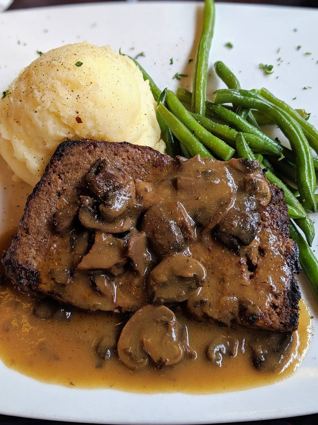 Samuel Becketts Irish Gastro Pub | restaurant | 2800 S Randolph St #110, Arlington, VA 22206, USA | 7033790122 OR +1 703-379-0122