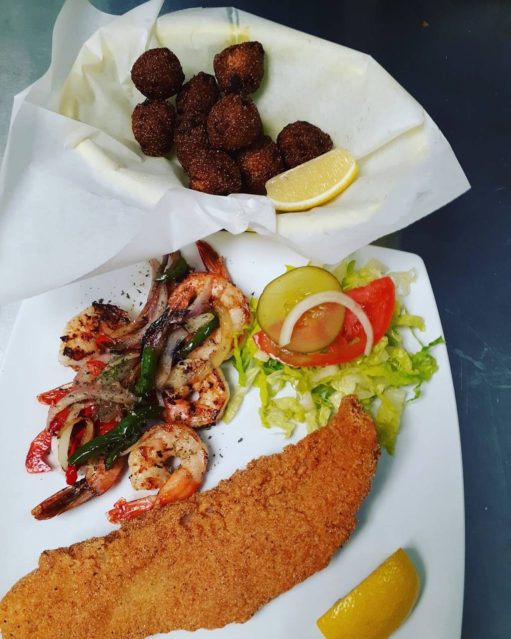 Sams Southern Eatery | restaurant | 610 S Burnside Ave, Gonzales, LA 70737, USA | 2254501767 OR +1 225-450-1767