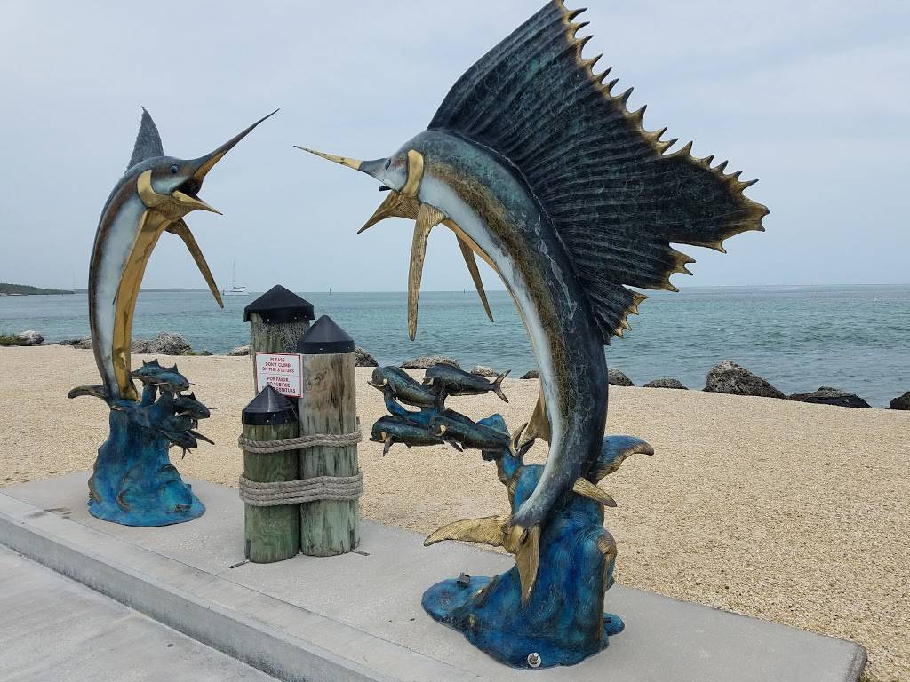 Whale Harbor Marina | restaurant | 83413 Overseas Hwy, Islamorada, FL 33036, USA | 3056644511 OR +1 305-664-4511