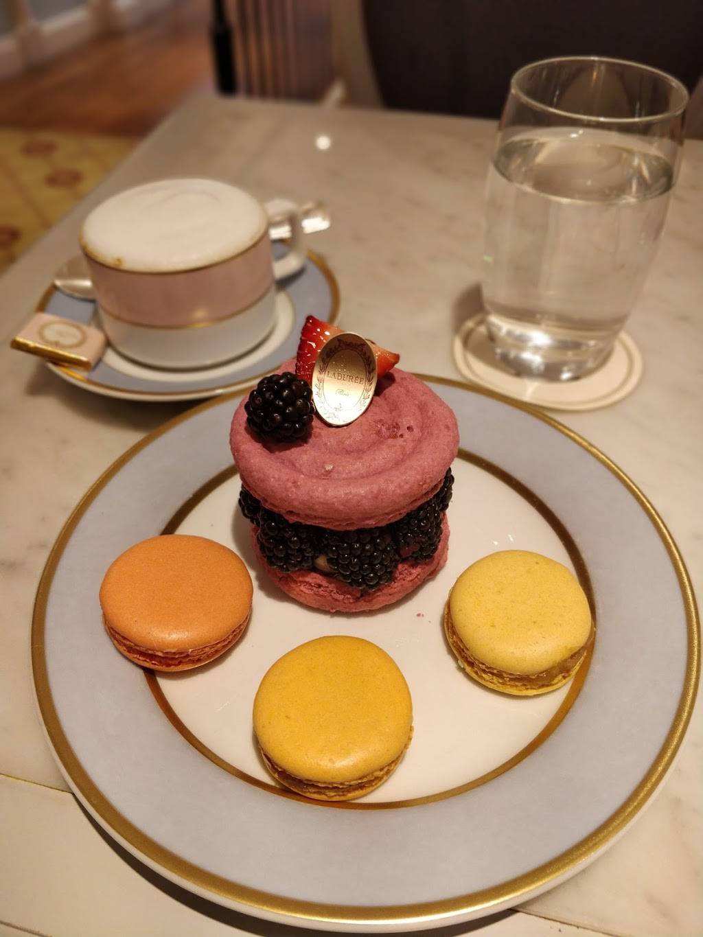 Ladurée Washington DC M Street | bakery | 3060 M St NW, Washington, DC 20007, USA | 2027370492 OR +1 202-737-0492