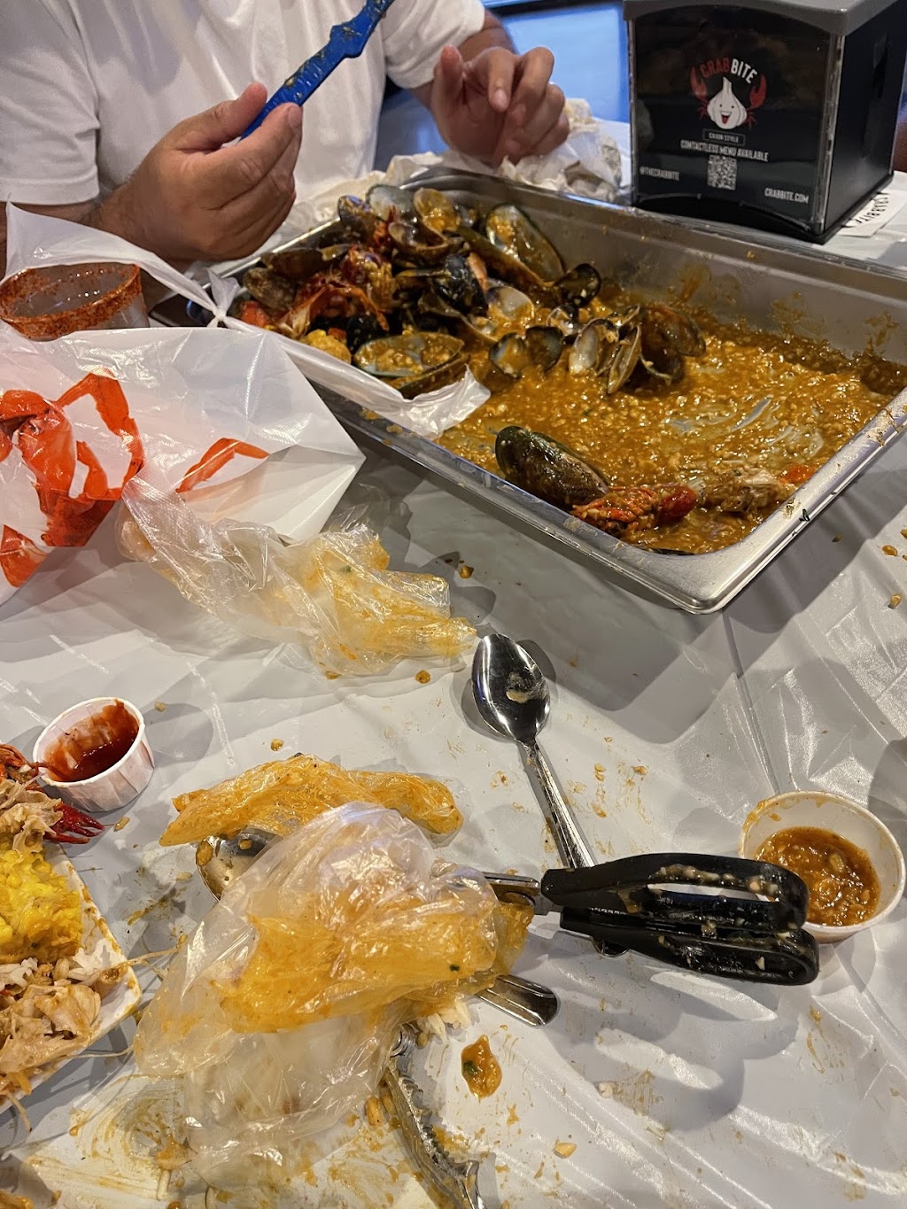 Crab Bite | restaurant | 3024 W Ball Rd Suite F, Anaheim, CA 92804, USA | 6574655000 OR +1 657-465-5000