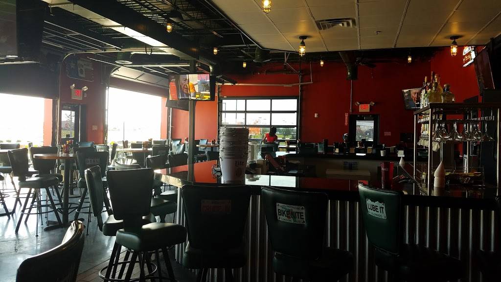 Tight Ends Sports Bar & Grill | restaurant | 2502 Gulf Fwy S, League City, TX 77573, USA | 8327694330 OR +1 832-769-4330